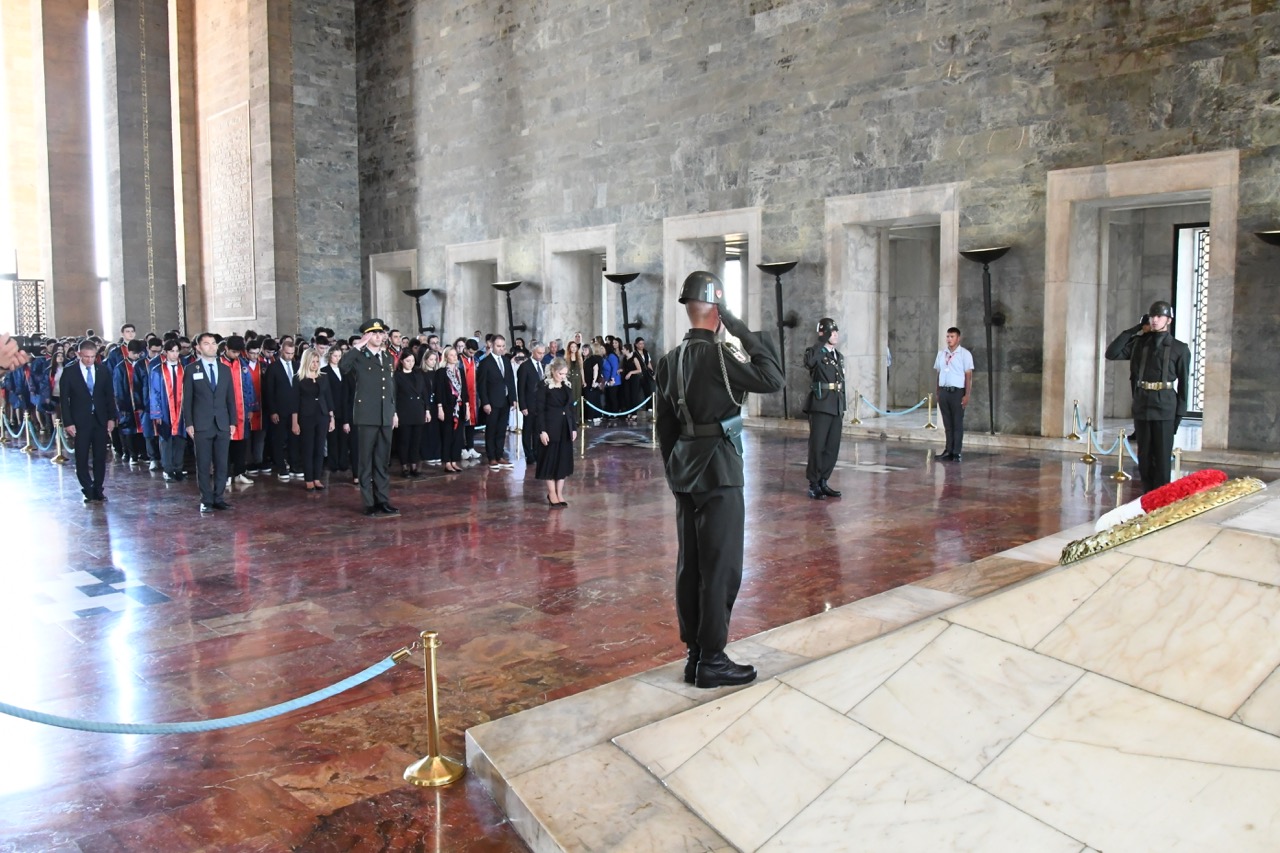 Anitkabir_lise2618