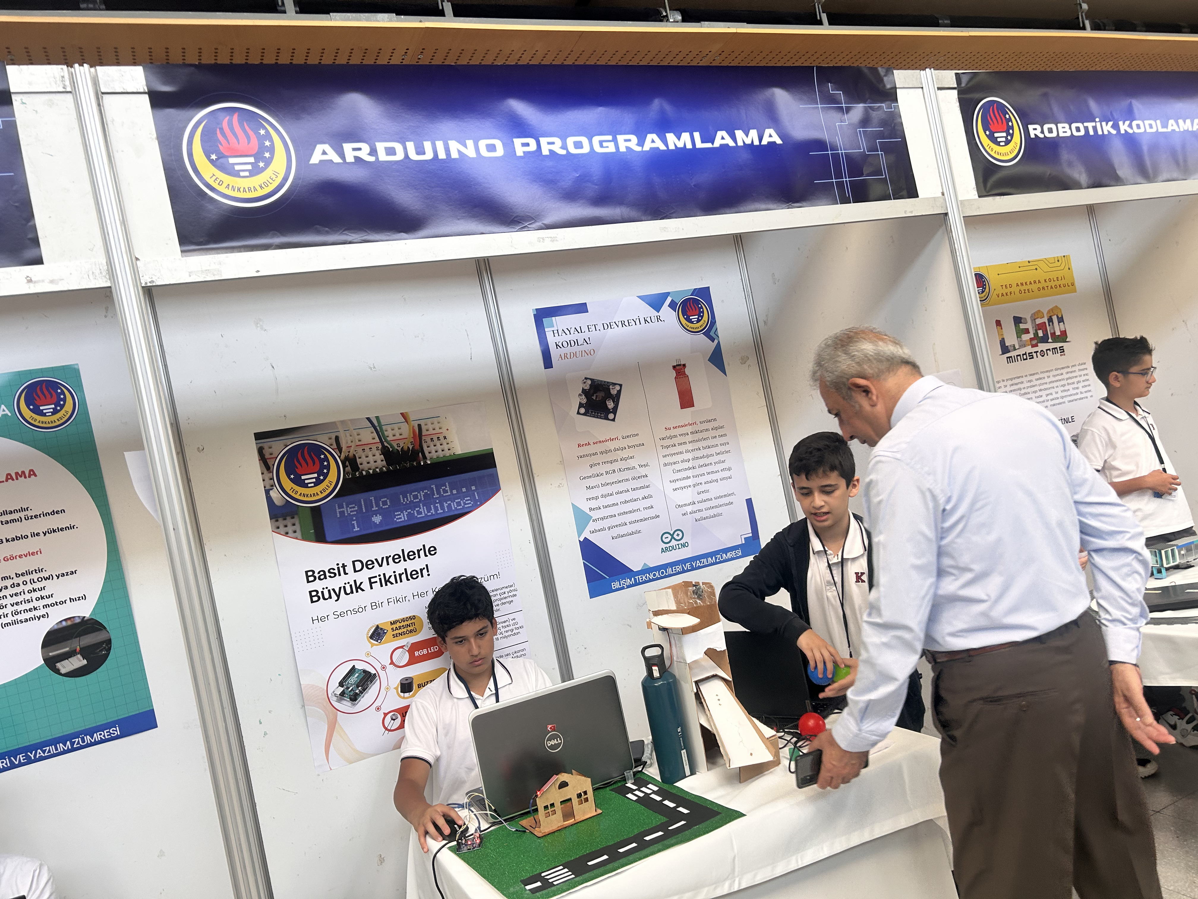 Technology_Fair 23