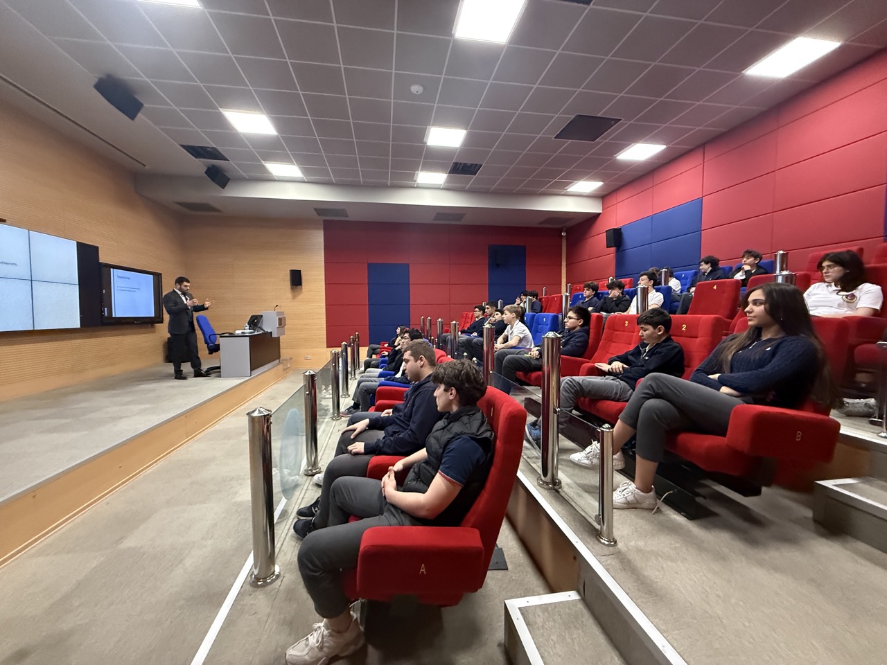 9. Sınıflarımıza Meslekler Günü'nü Gerçekleştirdik 