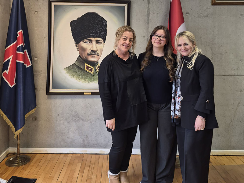 Öğrencimiz Elif Eylül Ülger Öykü Yazma Yarışması Birincisi