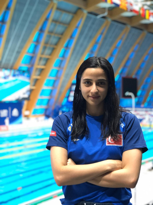 Deniz Ertan'ın Avrupa Büyükler Yüzme Şampiyonası Bayrak Takımındaki Başarısı