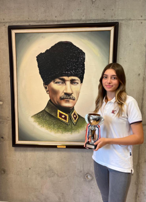 Lise Öğrencimiz Tuğçe Demiröz 16 Yaş Sonbahar Kupası Kadınlar 2.si Oldu.