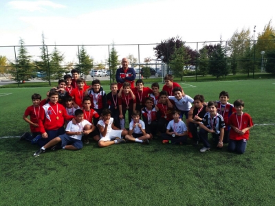 Ortaokulumuzda Düzenlenen 7.sınıflararası Futbol Turnuvası Sonuçlandı