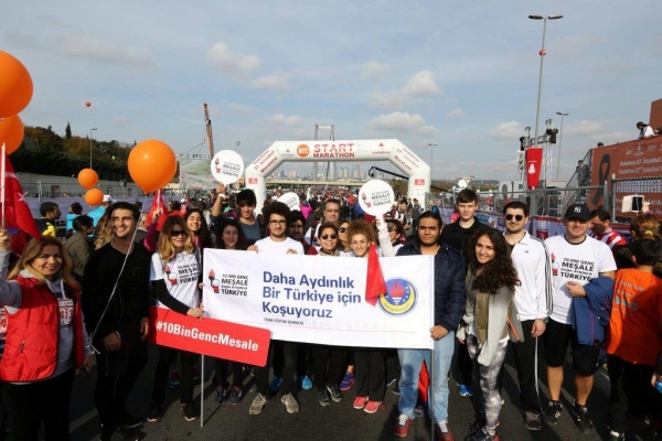 37. Vodafone İstanbul Maratonunda Gönüllülerimiz Koştu