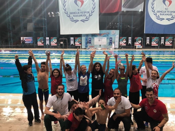 Trabzon'da Yapılan Türkiye Yüzme Finallerinde Dereceye Girdik