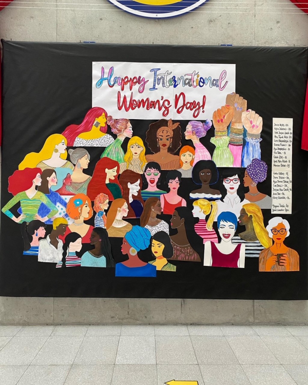 Dünya Kadınlar Günü Etkinlik Panosunu 7. Ve 8. Sınıf Görsel Sanatlar Öğrencileri Hazırladılar