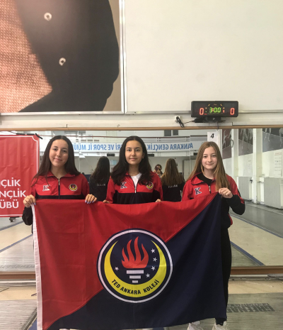 Lise Genç Kız Eskrim Takımımız Türkiye Şampiyonası&#039;nda