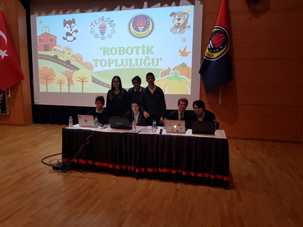 Lise Kısmı Teknoloji ve Robotik Topluluğu’ndan İlkokul Kısmı 4. Sınıf Öğrencilerine Konferans