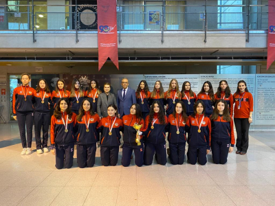 Yıldız Kız Voleybol Takımımız Ankara Şampiyonu Oldu.