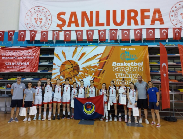 Lise Genç Kız Basketbol Takımımız Türkiye 4.sü Oldu