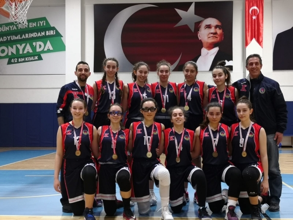Lise Genç Kız (A) Basketbol Takımımız Grup 1.si