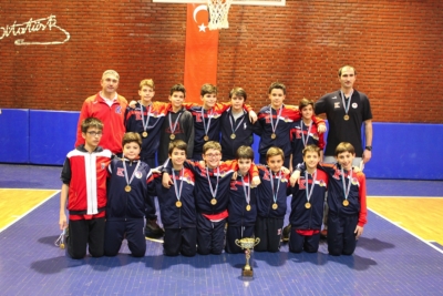 Ortaokul Küçük Erkek Basketbol Takımımız Ankara 1.si