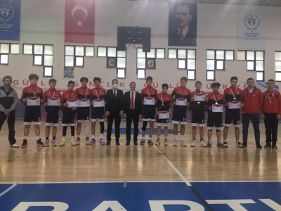 Ortaokul Yıldız Erkek Basketbol Takımımız Grup 1.si