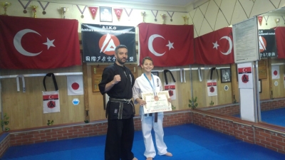 Ortaokul öğrencimiz Kuzey ÖZNUR’un Karate Başarısı 
