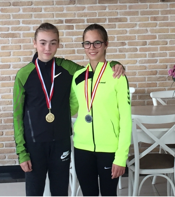 Zeynep Naz DARA'dan Teniste  Gümüş Madalya