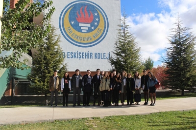 TED UNICEF Kulübü Öğrencilerimiz Eskişehir&#039;de Konferans Verdi