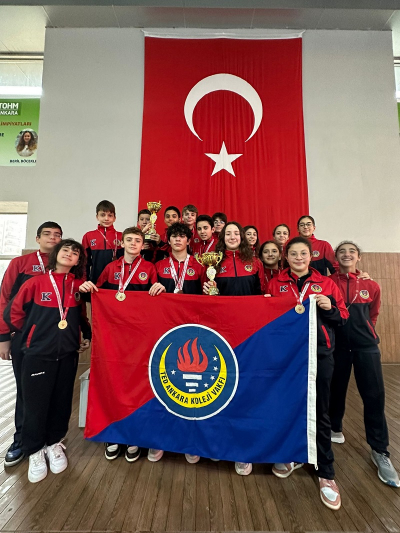 Ortaokul Yıldız Yüzme Takımlarımız Ankara’da Birincilik Kürsüsünde