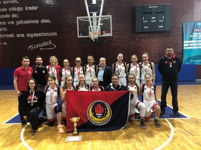Lise Genç Kız B Basketbol Takımımız Ankara Şampiyonu