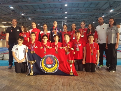 Ortaokul Yıldız Kız ve Erkek Yüzme Takımlarımız Ankara 1.si