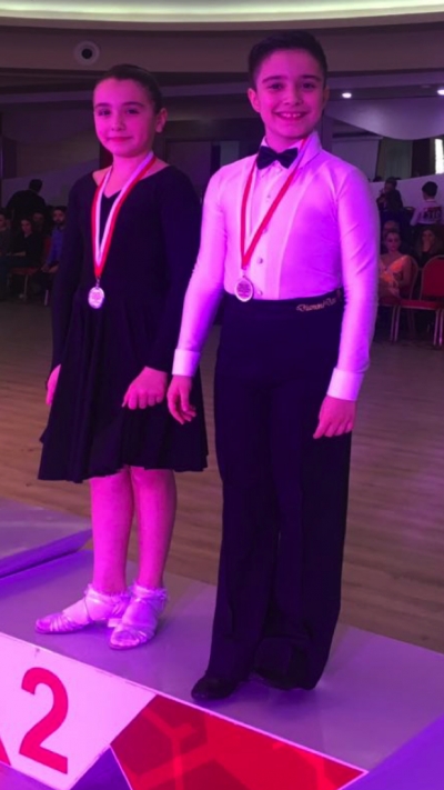 Öğrencimiz Çınar Birol Dans Yarışmasında Gümüş Madalya Kazandı