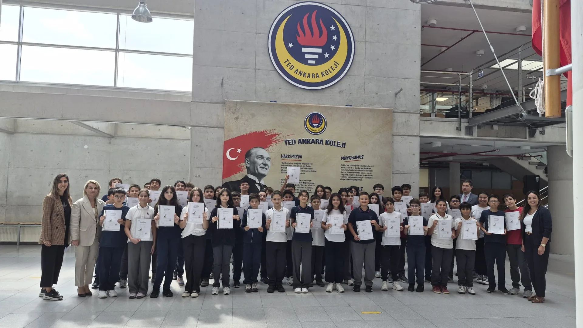 Almanca Sınavında Başarılı Olan Öğrencilerimiz Sertifikalarını Aldı